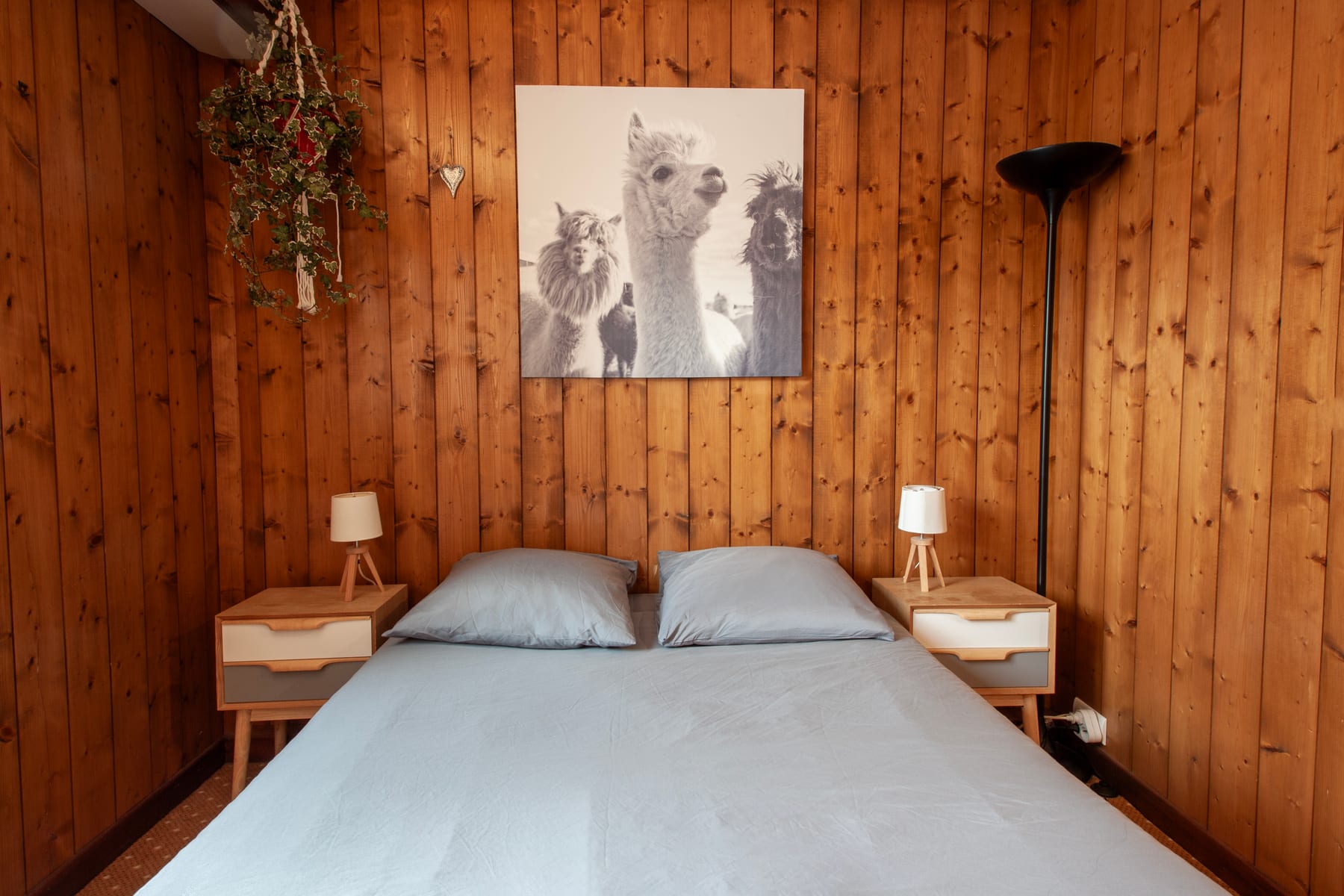 Wood-panelled double bedroom